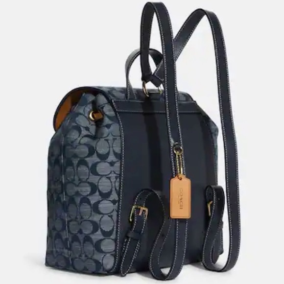 🔥RETIRED😍Coach Kleo Backpack in Signature Chambray - Picture 2 of 12